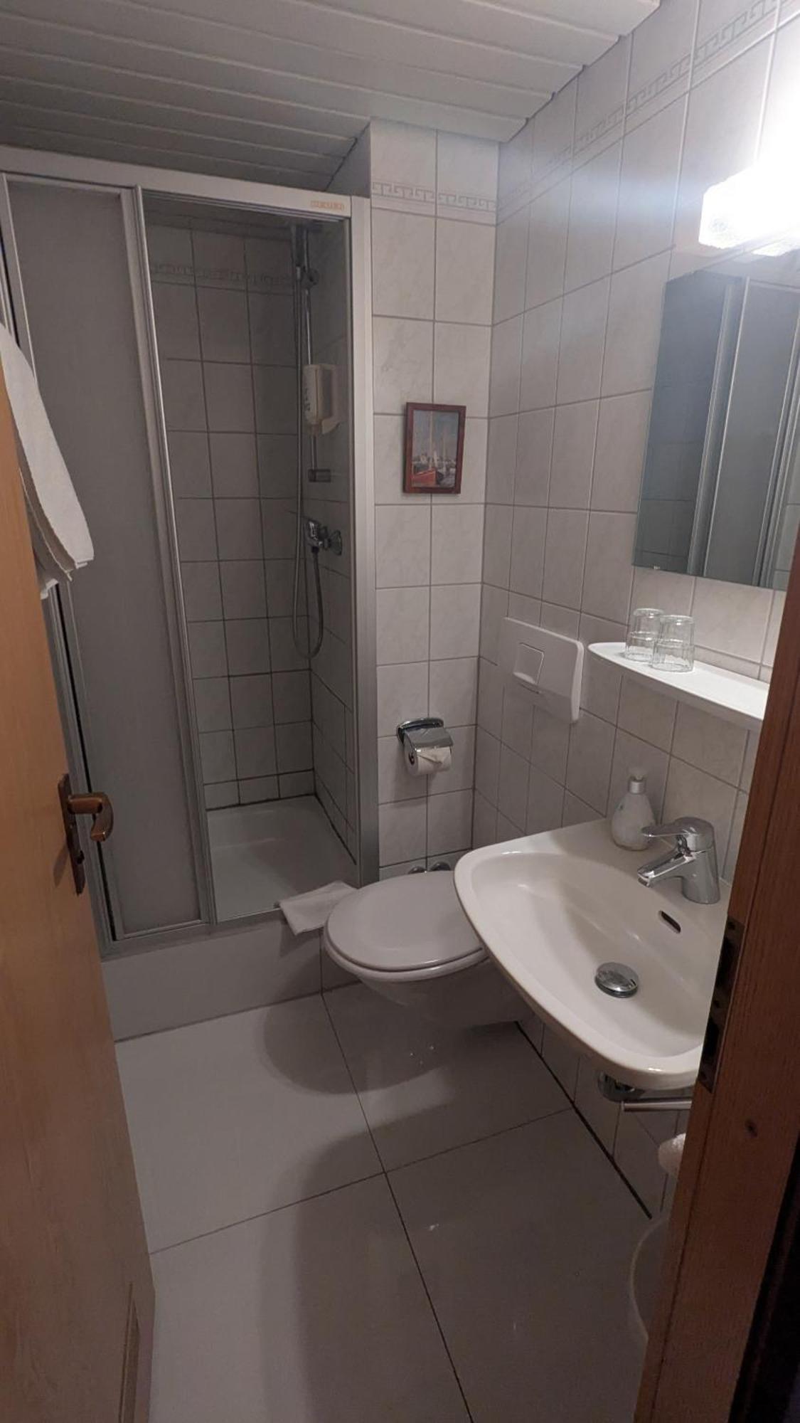 Gasthof Hotel Rose Obereisenheim Rom bilde