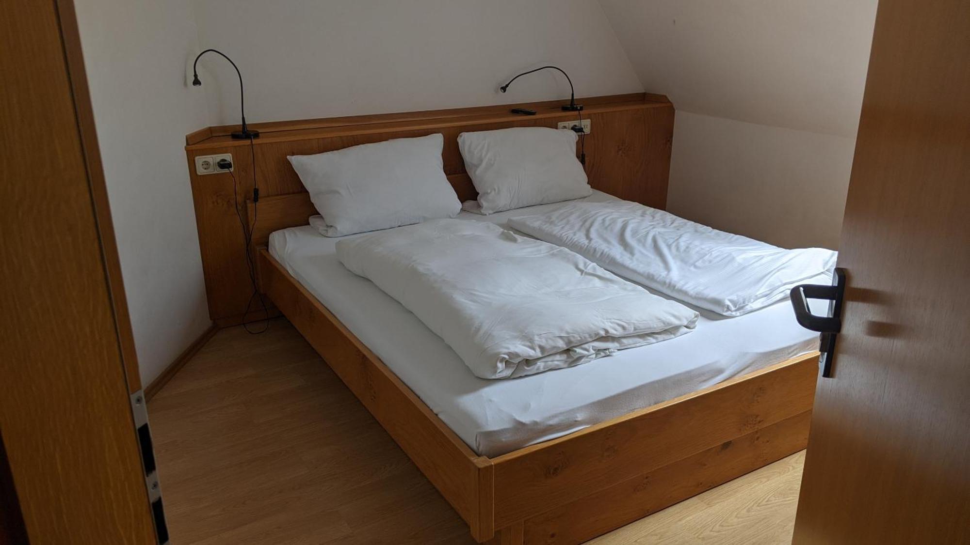 Gasthof Hotel Rose Obereisenheim Rom bilde
