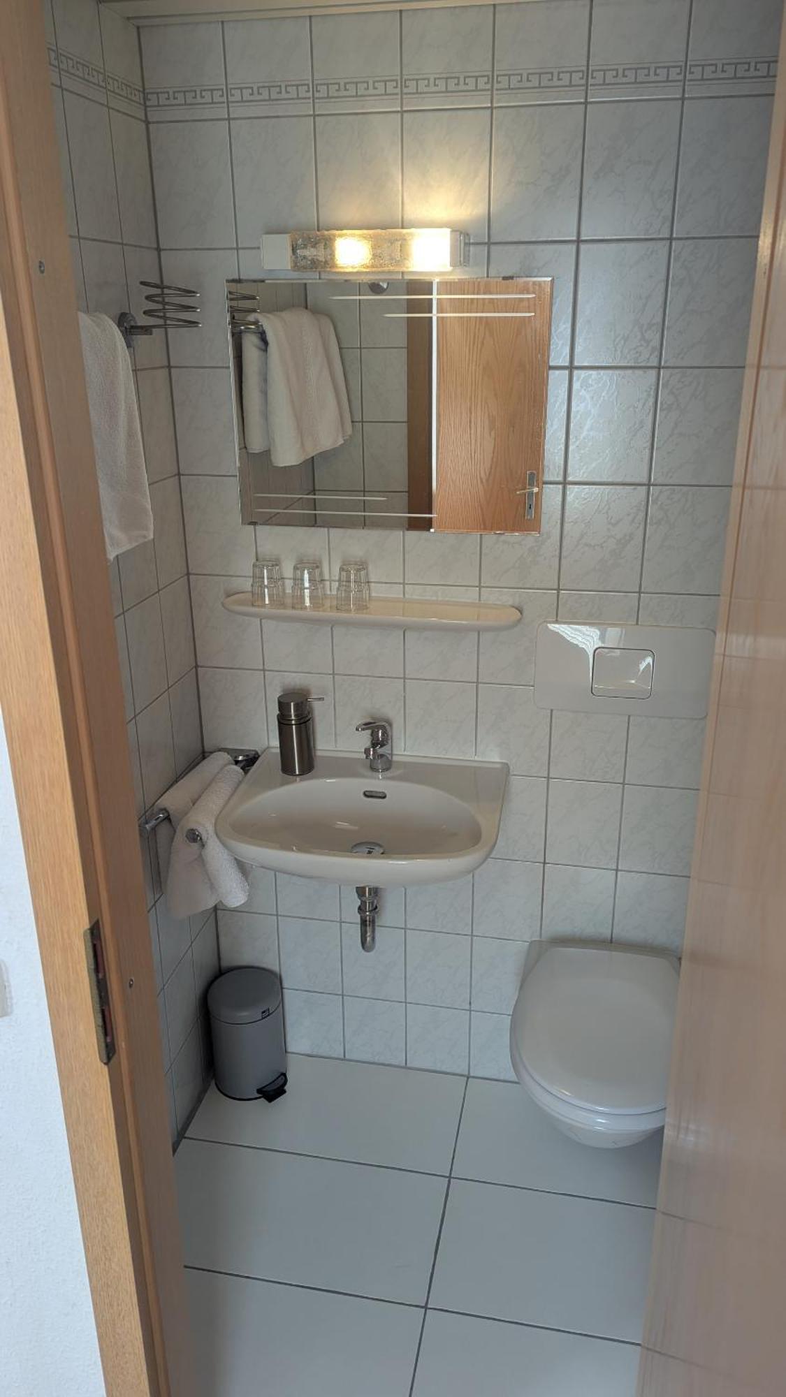Gasthof Hotel Rose Obereisenheim Rom bilde