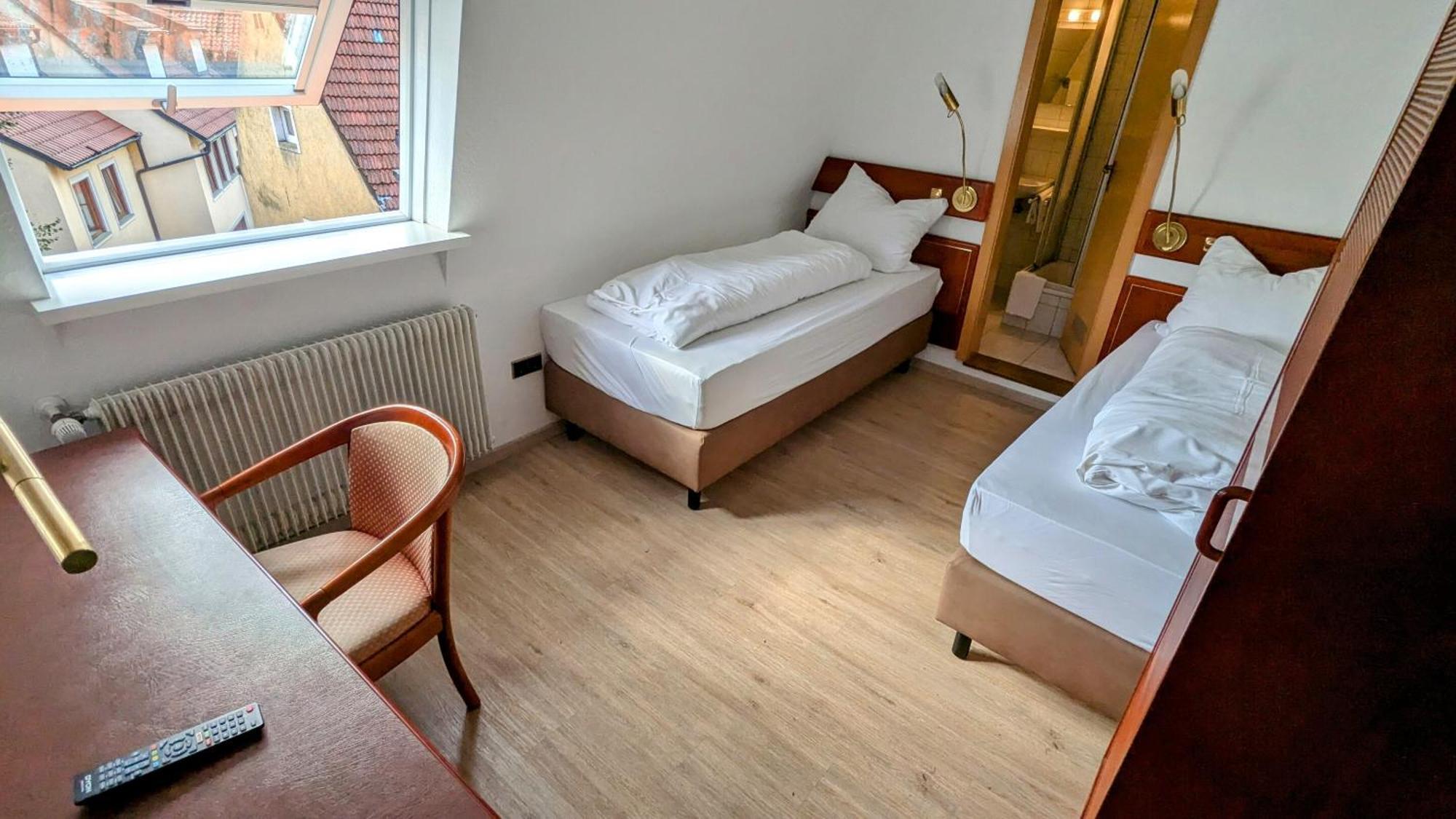 Gasthof Hotel Rose Obereisenheim Rom bilde